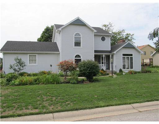 2703 Huntington Pl, Mishawaka, IN 46544 photo 1