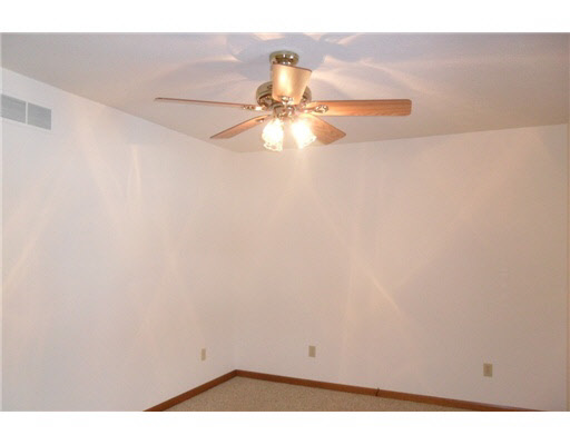 52625 Shellbark Ave, South Bend, IN 46628 photo 12