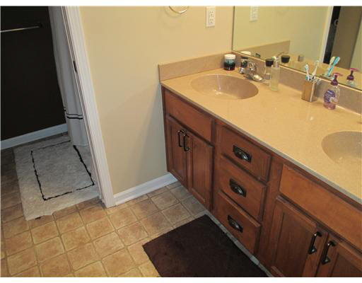 4426 Ashard Dr, South Bend, IN 46628 photo 9