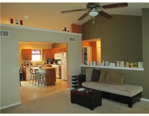 4426 Ashard Dr, South Bend, IN 46628 photo 2