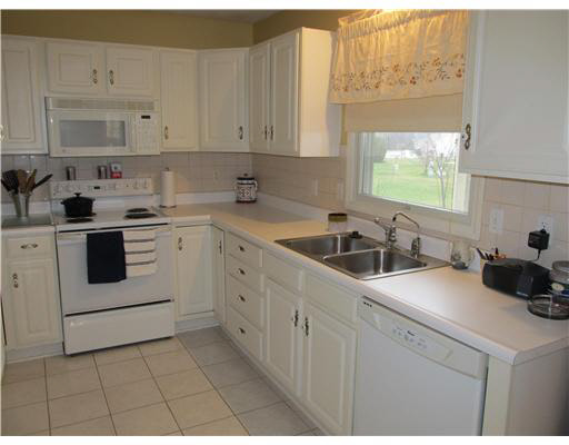 708 Meadow Stream Dr, South Bend, IN 46614 photo 2