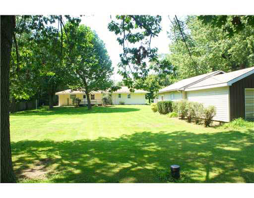 54094 Pine Rd, South Bend, IN 46628 photo 24