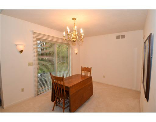 52626 Westgate Dr, South Bend, IN 46635 photo 5