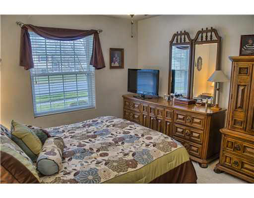 1461 Berkshire Dr, South Bend, IN 46614 photo 10