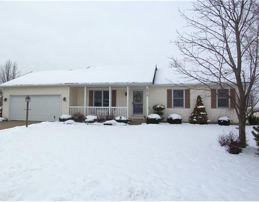 54837 Sunset Ct, Osceola, IN 46561 photo 1