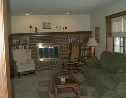 12265 Cavalry Ct, Granger, IN 46530 photo 2