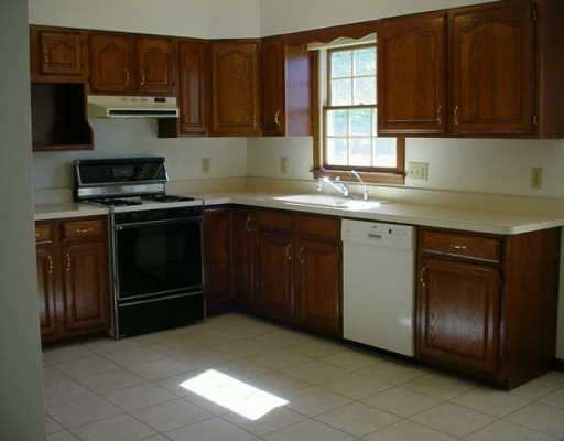 12340 Cavalry Ct, Granger, IN 46530 photo 4
