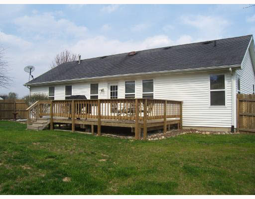 50915 Pine Meadows Dr, Granger, IN 46530 photo 2