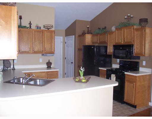 50915 Pine Meadows Dr, Granger, IN 46530 photo 6