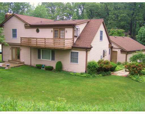16856 Hampton Dr, Granger, IN 46530 photo 12