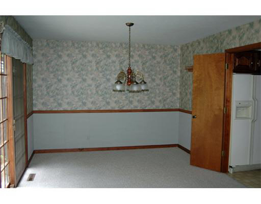 10870 Stutely Dr, Granger, IN 46530 photo 6