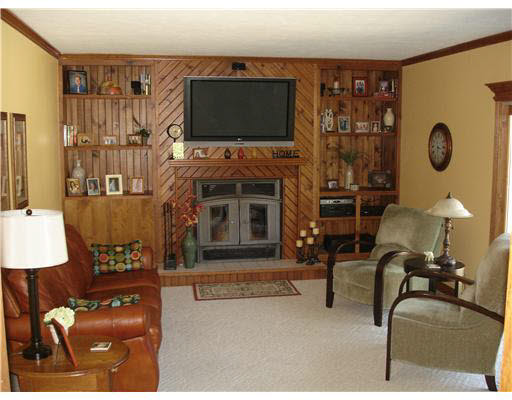 51543 Creekside Dr, Granger, IN 46530 photo 4