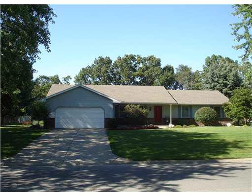 51543 Creekside Dr, Granger, IN 46530 photo 1