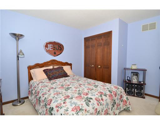 50531 Crocus Ct, Granger, IN 46530 photo 12