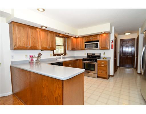 50531 Crocus Ct, Granger, IN 46530 photo 5