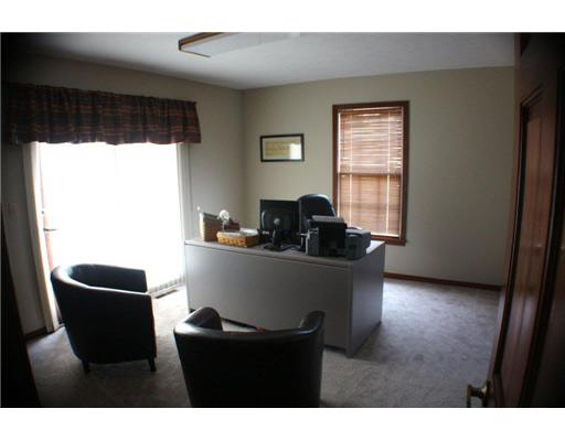 53273 Lehner Ct, Granger, IN 46530 photo 2