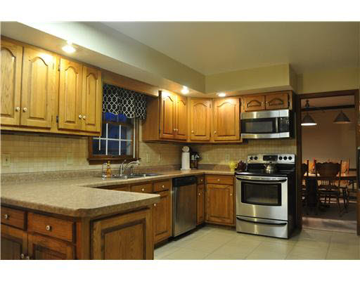 55920 Wynnewood Dr, Osceola, IN 46561 photo 2