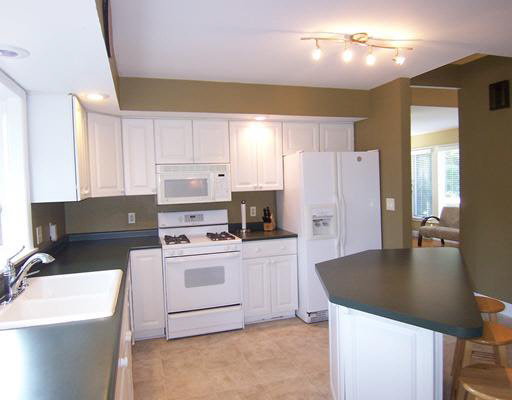 16544 Barryknoll Way, Granger, IN 46530 photo 4