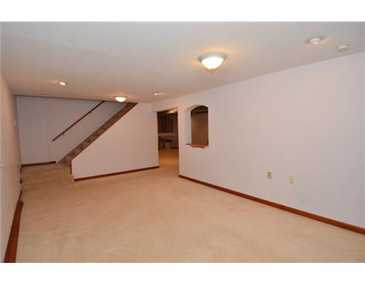 5321 Larkspur Dr, South Bend, IN 46614 photo 9