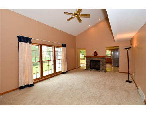 5321 Larkspur Dr, South Bend, IN 46614 photo 2