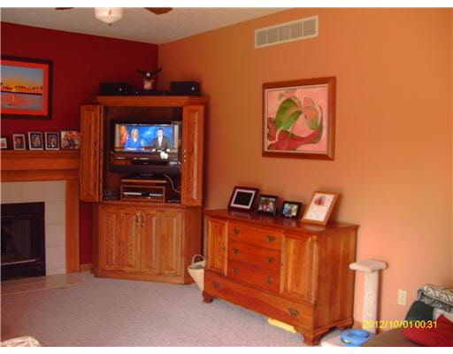 52142 Mallard Pointe Dr, Granger, IN 46530 photo 4