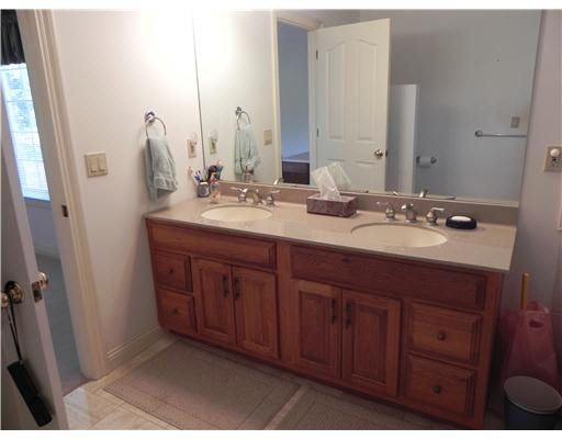 1393 Stone Ct, South Bend, IN 46614 photo 17