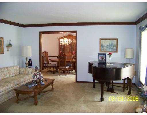17155 Wheatridge Ct, Granger, IN 46530 photo 3