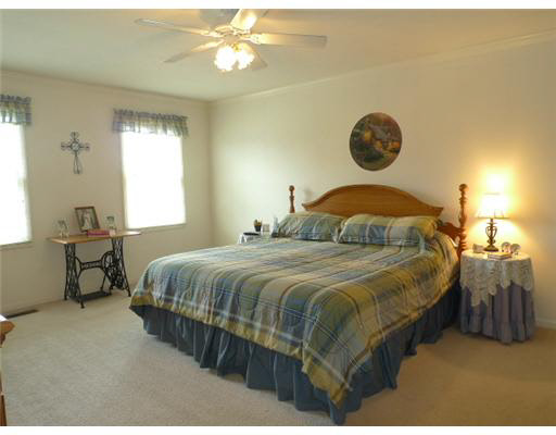 1018 Finch Dr, South Bend, IN 46614 photo 7