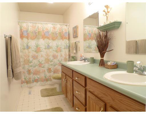 1018 Finch Dr, South Bend, IN 46614 photo 4