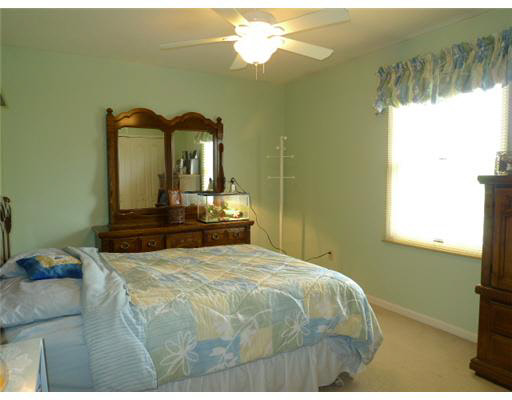 1018 Finch Dr, South Bend, IN 46614 photo 10