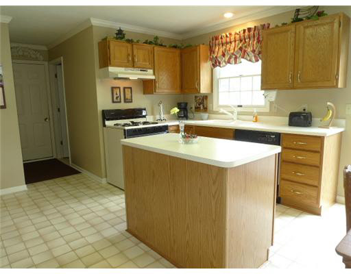 1018 Finch Dr, South Bend, IN 46614 photo 19