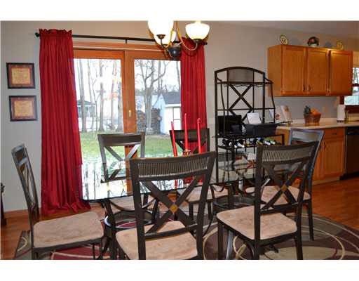 10333 Ashleys Meadow Dr, Granger, IN 46530 photo 2