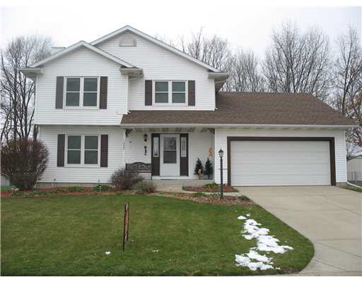 10333 Ashleys Meadow Dr, Granger, IN 46530 photo 1