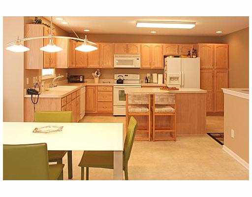 25544 Shady Tree Ct, South Bend, IN 46628 photo 2