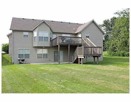 25544 Shady Tree Ct, South Bend, IN 46628 photo 12