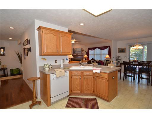 51699 Deer Trail Dr, Granger, IN 46530 photo 9