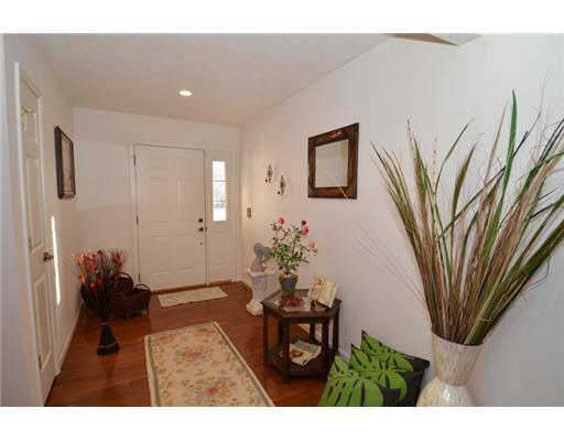 51699 Deer Trail Dr, Granger, IN 46530 photo 2