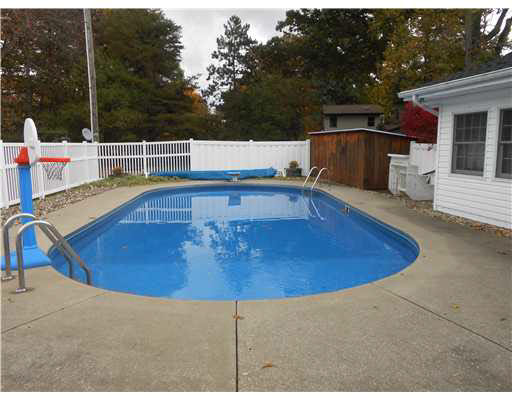 12191 Day Rd, Mishawaka, IN 46545 photo 3