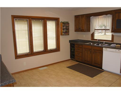 20066 Roosevelt Rd, South Bend, IN 46614 photo 10