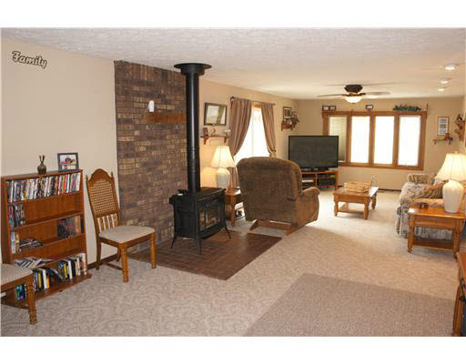 20066 Roosevelt Rd, South Bend, IN 46614 photo 4