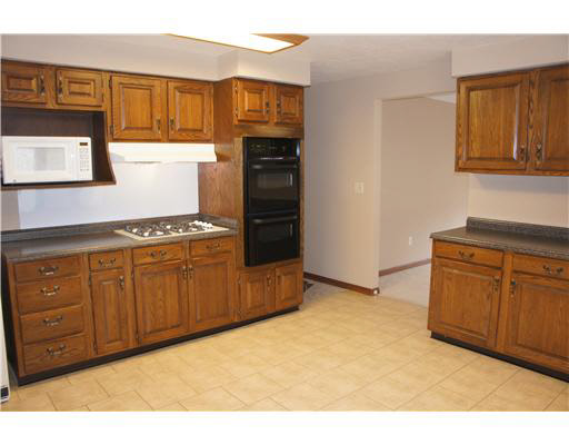20066 Roosevelt Rd, South Bend, IN 46614 photo 8