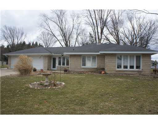 20066 Roosevelt Rd, South Bend, IN 46614 photo 2