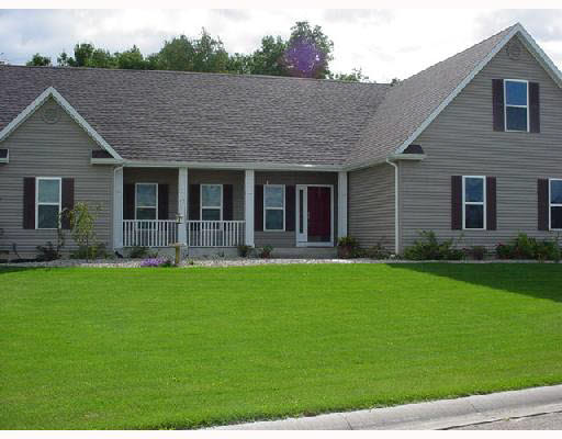 10300 Conover Dr, Granger, IN 46530 photo 1