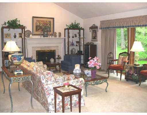 16122 Bent Tree Dr, Granger, IN 46530 photo 3