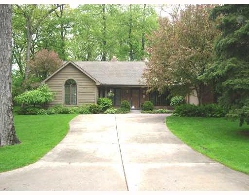 16122 Bent Tree Dr, Granger, IN 46530 photo 1