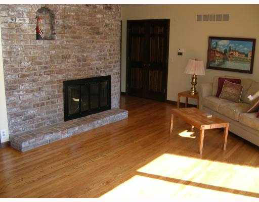 16988 Stonegate Ct, Granger, IN 46530 photo 10