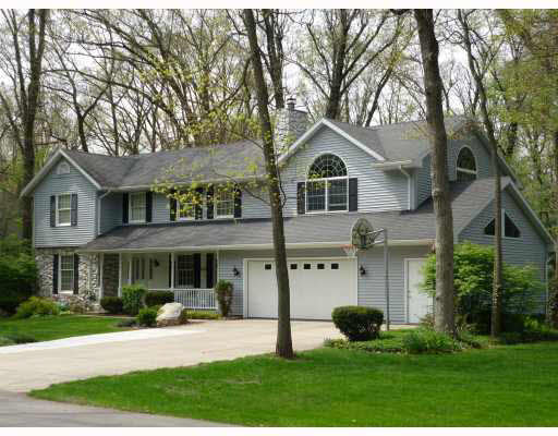 50587 Mohawk Dr, Granger, IN 46530 photo 1
