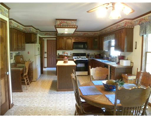 50737 Glen Meadows Ln, Granger, IN 46530 photo 4