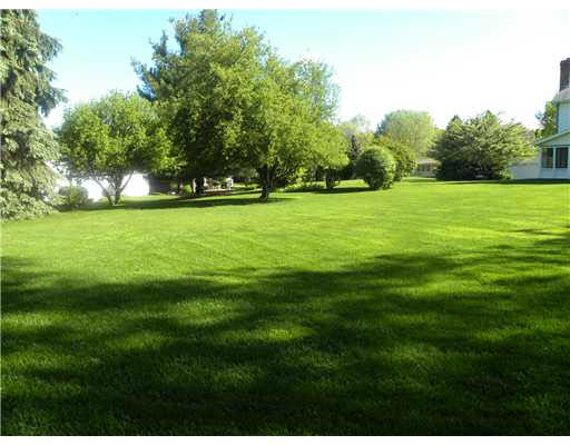 50737 Glen Meadows Ln, Granger, IN 46530 photo 9