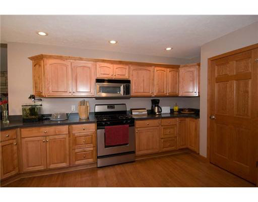 30293 Quail Pointe Dr, Granger, IN 46530 photo 4